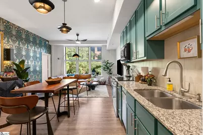 100 E Washington Street #Apt 22, Greenville, SC 29601 - Photo 9