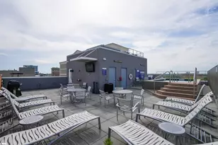 100 E Washington St, Greenville, SC 29601 - Photo 31