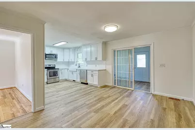 22 Maywood Drive, Taylors, SC 29687 - Photo 9