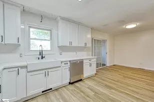 22 Maywood Dr, Taylors, SC 29687 - Photo 13