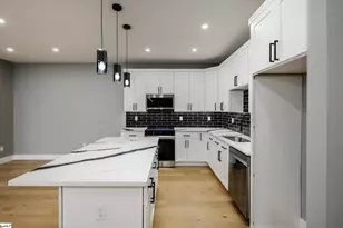 235 237 Bobo Dr, Inman, SC 29349 - Photo 3