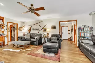 126 Edinburg Rd, Pickens, SC 29671 - Photo 5