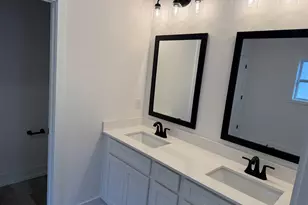 223 Rolling Waters Dr, Greenville, SC 29605 - Photo 9