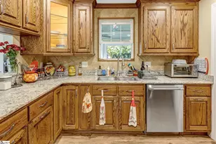 202 Wemberly Dr, Simpsonville, SC 29681 - Photo 11