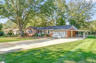 202 Wemberly Dr, Simpsonville, SC 29681 - Photo 3