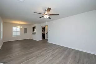 204 Waltham Ct, Greenville, SC 29617 - Photo 5