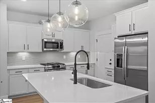 412 Crestcreek Dr, Anderson, SC 29621 - Photo 9