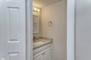 331 W Pointe Dr, Spartanburg, SC 29301 - Photo 9