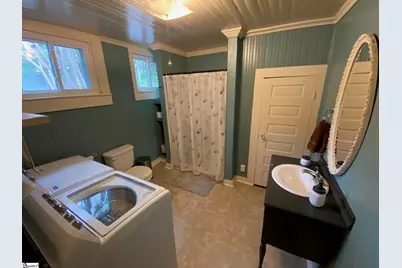 657 S Harper Street, Laurens, SC 29360 - Photo 17