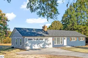 907 Hwy 14, Simpsonville, SC 29681 - Photo 1