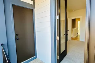 9 Hawthorne Ln, Greenville, SC 29605 - Photo 27