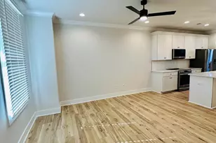 9 Hawthorne Ln, Greenville, SC 29605 - Photo 17