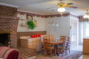 400 Wedgewood Dr, Greenville, SC 29609 - Photo 19