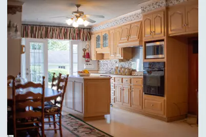 400 Wedgewood Drive, Greenville, SC 29609 - Photo 15