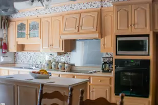 400 Wedgewood Dr, Greenville, SC 29609 - Photo 17