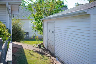 400 Wedgewood Drive, Greenville, SC 29609 - Photo 41