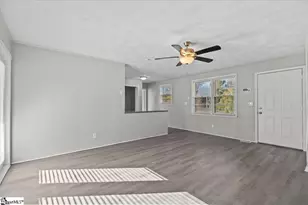 161 Oak St, Boiling Springs, SC 29316 - Photo 5