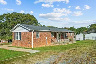 161 Oak St, Boiling Springs, SC 29316 - Photo 3