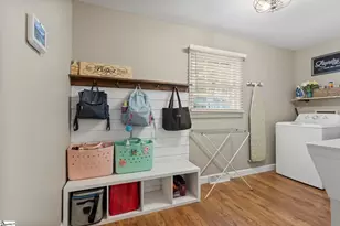 613 Sulphur Springs Rd, Greenville, SC 29617 - Photo 17