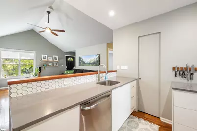 24 Townes Square Lane, Greenville, SC 29609 - Photo 7