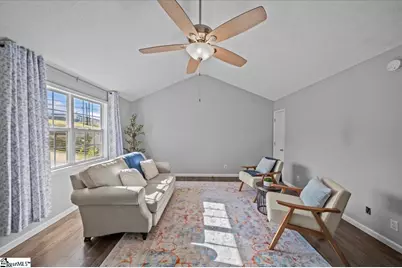 105 E Belvue Road, Greenville, SC 29687 - Photo 3