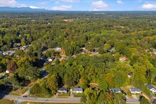 105 E Belvue Rd, Greenville, SC 29687 - Photo 29