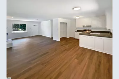 44 Willowood Drive, Spartanburg, SC 29303 - Photo 9