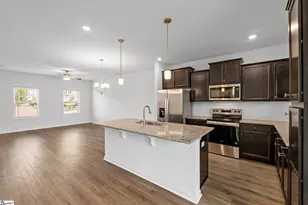 520 Barbican Pl, Greenville, SC 29605 - Photo 9