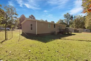 134 Walnut St, Calhoun Falls, SC 29628 - Photo 9