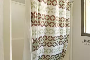 134 Walnut St, Calhoun Falls, SC 29628 - Photo 5