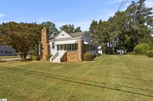 401 Rogers Ave, Greenville, SC 29617 - Photo 1