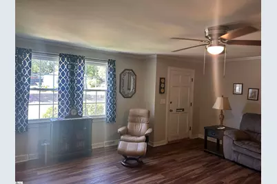 105 S Holland Street, Clinton, SC 29325 - Photo 7