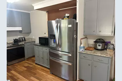 105 S Holland Street, Clinton, SC 29325 - Photo 17