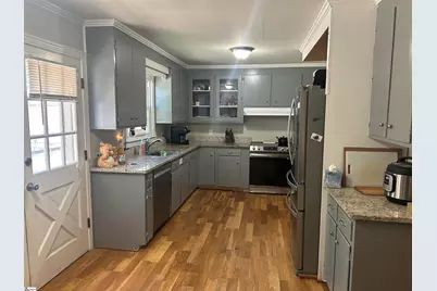 105 S Holland Street, Clinton, SC 29325 - Photo 15