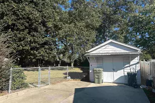 105 S Holland St, Clinton, SC 29325 - Photo 31