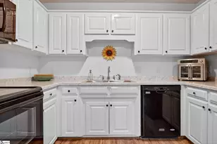 119 Brixton Ct, Spartanburg, SC 29301 - Photo 7