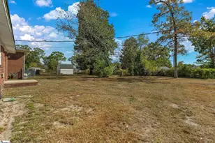 105 Picadilly St, Taylors, SC 29687 - Photo 13