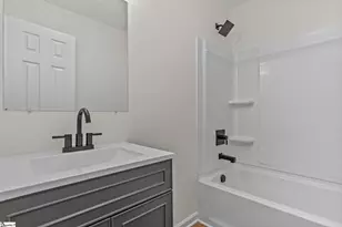 105 Picadilly St, Taylors, SC 29687 - Photo 9