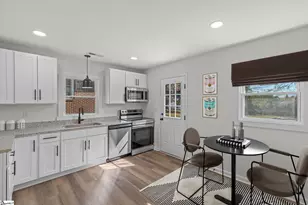 105 Picadilly St, Taylors, SC 29687 - Photo 5