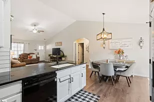 110 Turquoise Dr, Laurens, SC 29360 - Photo 11