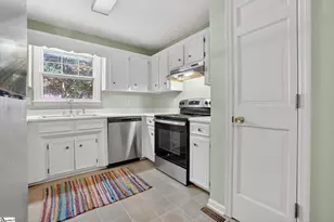 204 Plum Creek Rd, Spartanburg, SC 29307 - Photo 11