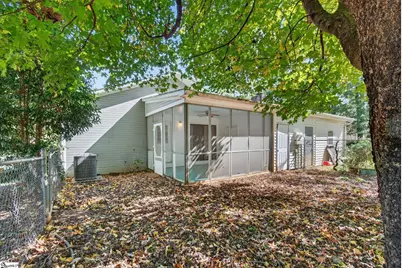 204 Plum Creek Road, Spartanburg, SC 29307 - Photo 31