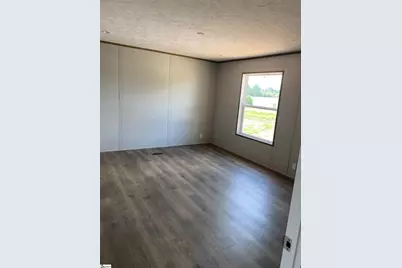 11271 S 101 Highway, Gray Court, SC 29645 - Photo 9