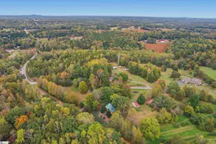 925 W 14 Hwy, Landrum, SC 29356 - Photo 33