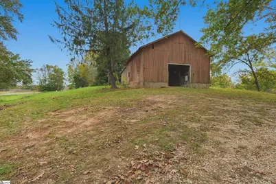 925 W 14 Highway, Landrum, SC 29356 - Photo 23