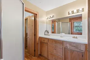 925 W 14 Hwy, Landrum, SC 29356 - Photo 9