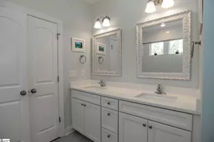 146 Bellecrest Ln, Greenville, SC 29607 - Photo 31