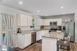 329 Elwin Ln, Greer, SC 29651 - Photo 3