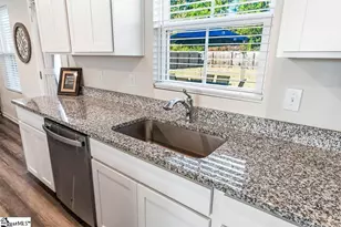 329 Elwin Ln, Greer, SC 29651 - Photo 7