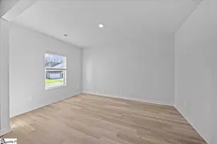 104 Madison Ct, Gray Court, SC 29645 - Photo 3